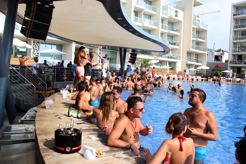 Sunday Pool Party at Whitelace
